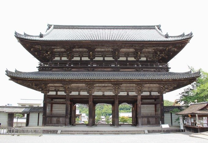 8二王門中から