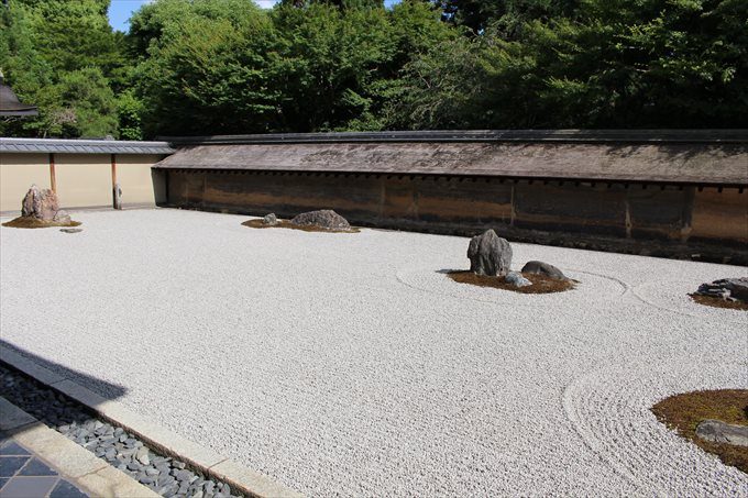 25全ての石は一緒に見えづらい