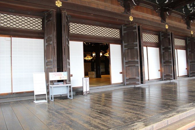 28阿弥陀堂の廊下