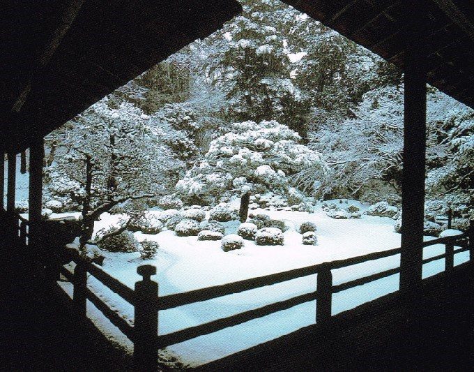 23庭園雪景色ポストカードより