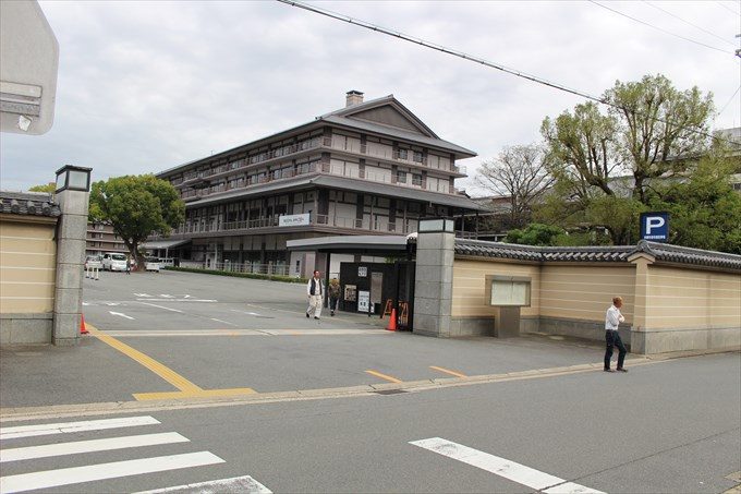 1西本願寺の駐車場1