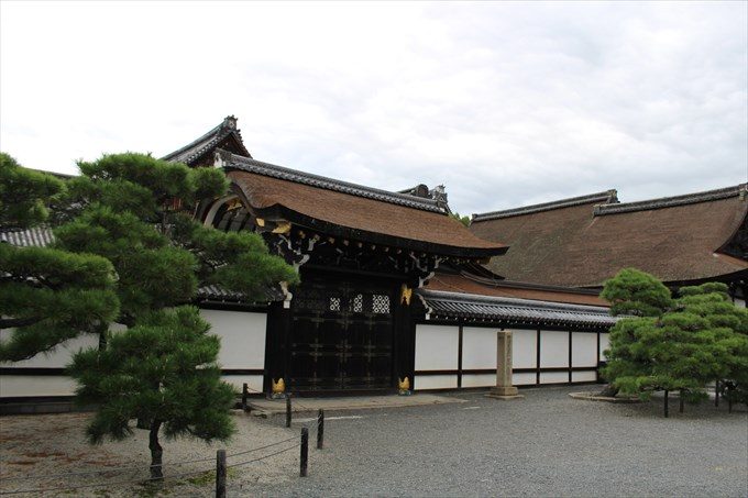 48中雀門