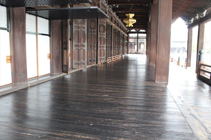 19御影堂の床