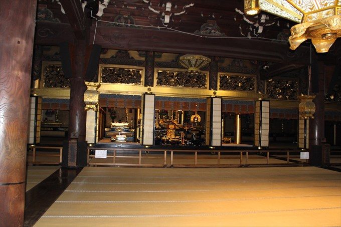 29_2阿弥陀堂内部の前方