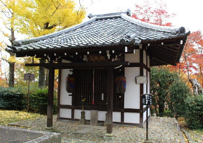 13鎌倉地蔵尊
