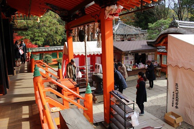 20本堂から撮影(受付&朱印所)