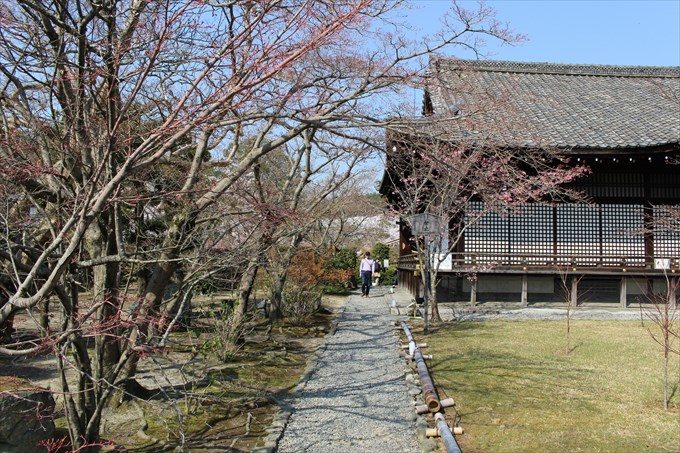 15順路(右は宸殿)