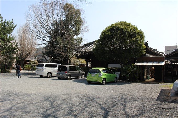40千本釈迦堂の駐車場