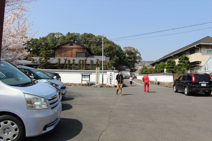 64勧修寺駐車場2