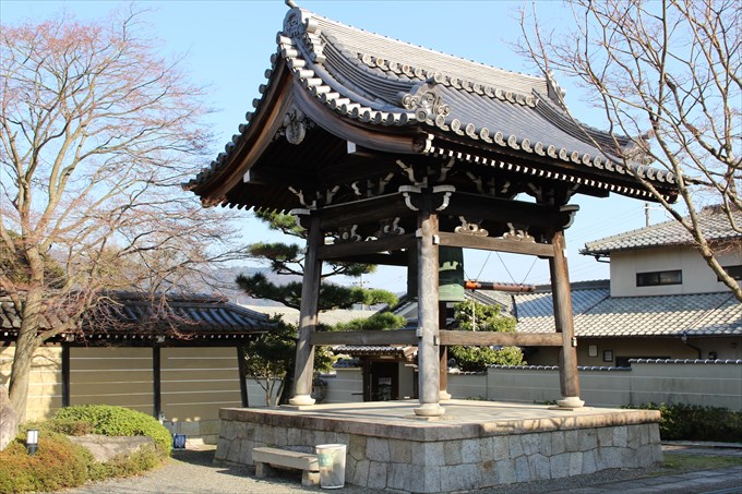 7妙満寺の鐘楼