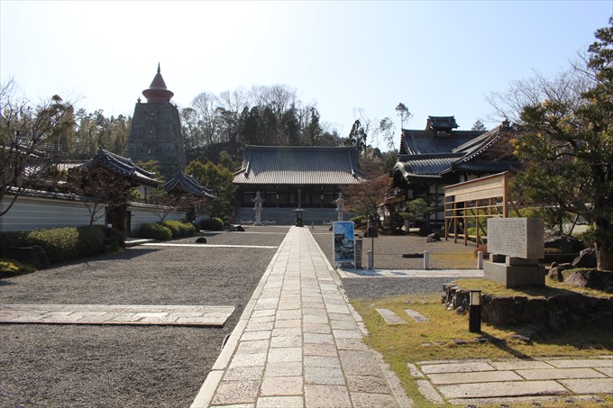 3山門をくぐったところ