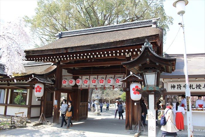 18平野神社の神門