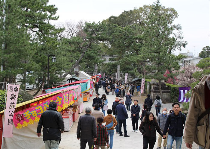 11-2.楼門から三の鳥居を見たところ