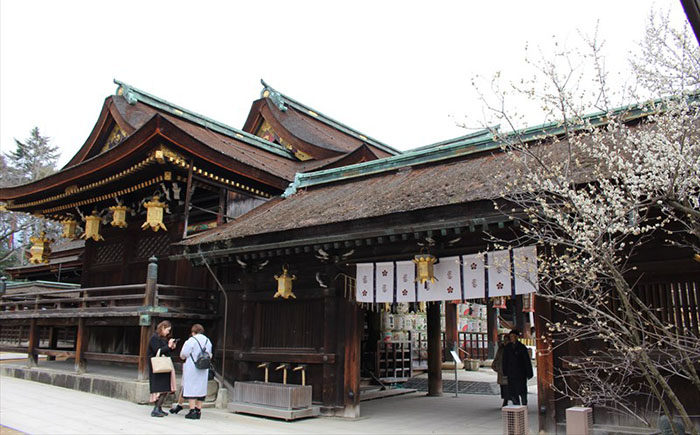 32.西側から見た本殿